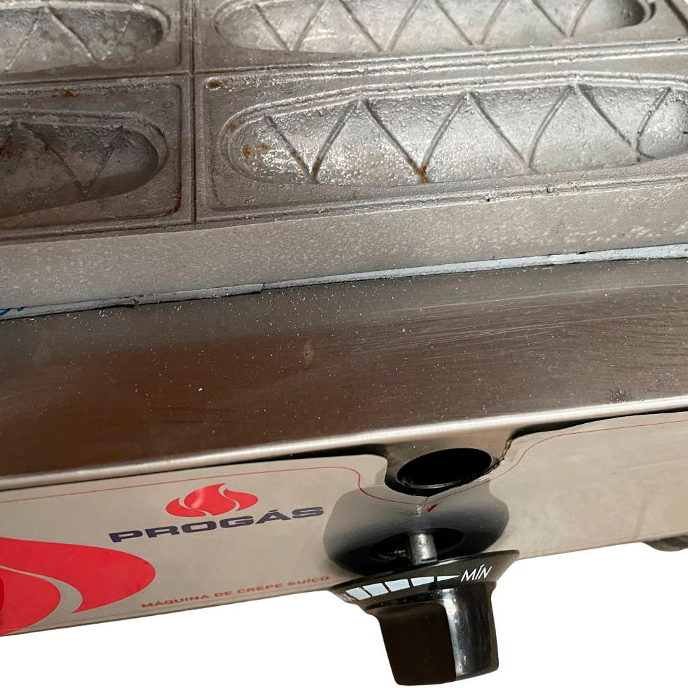 SEMINOVO - Prensa de Crepe Suíço a Gás 12 Cavidades PRK-120G - Progás