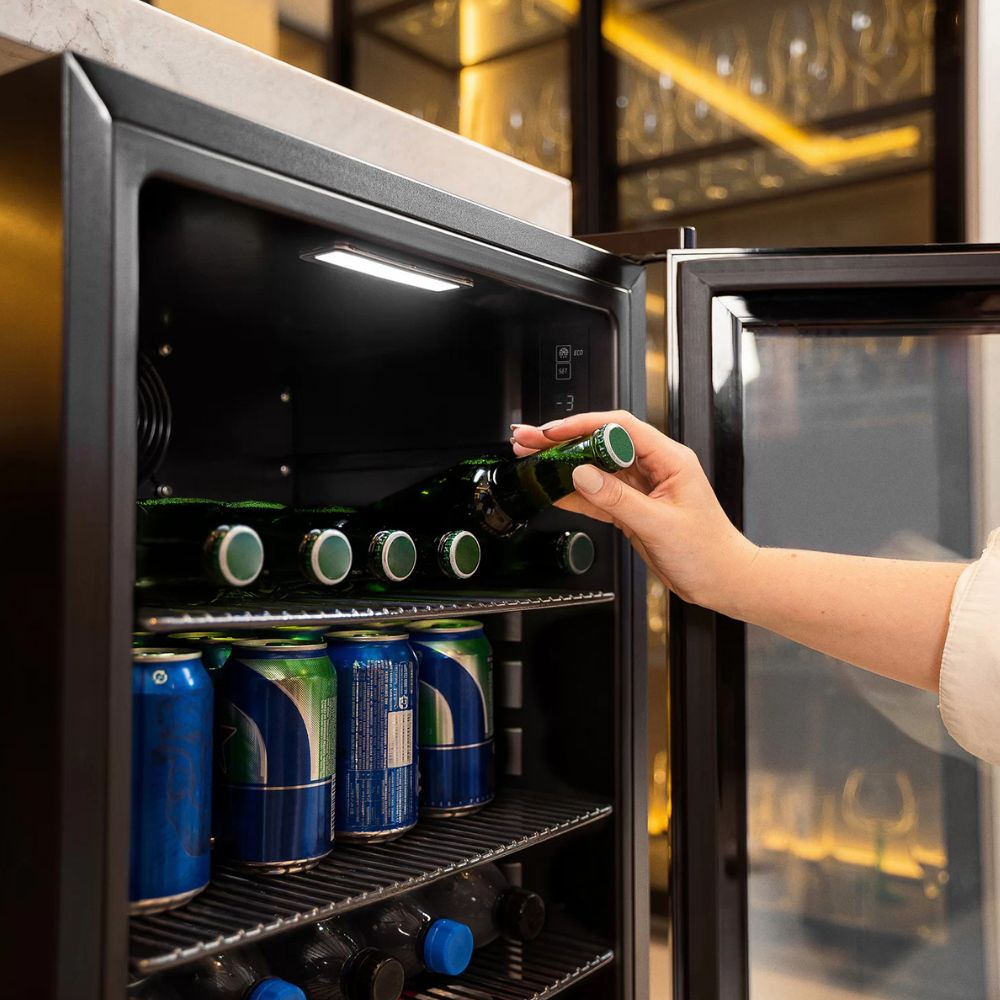 Cervejeira Visa Cooler 98L Porta De Vidro Frost Free -6°C a 10ºC ECE100 Bierhaus 127V - EOS B160379