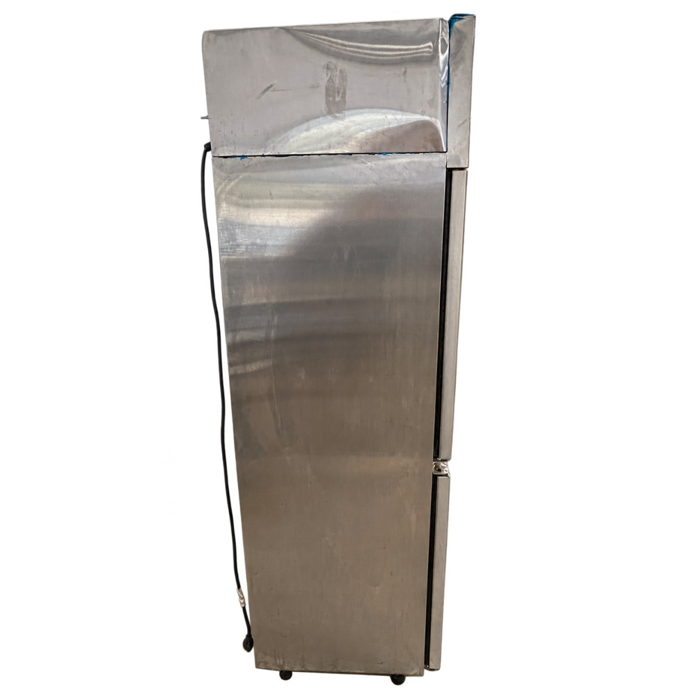 SEMINOVO - Refrigerador Vertical 4 Portas Inox Ext Comercial  MCECV4P 220V - VENANCIO