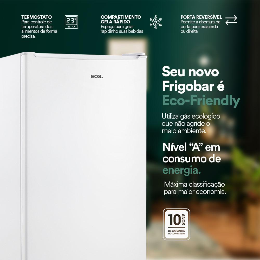  Detalhes do Frigobar EOS Ice Compact 93L: pés ajustáveis, puxador ergonômico, porta reversível e selo classe A de eficiência energética.