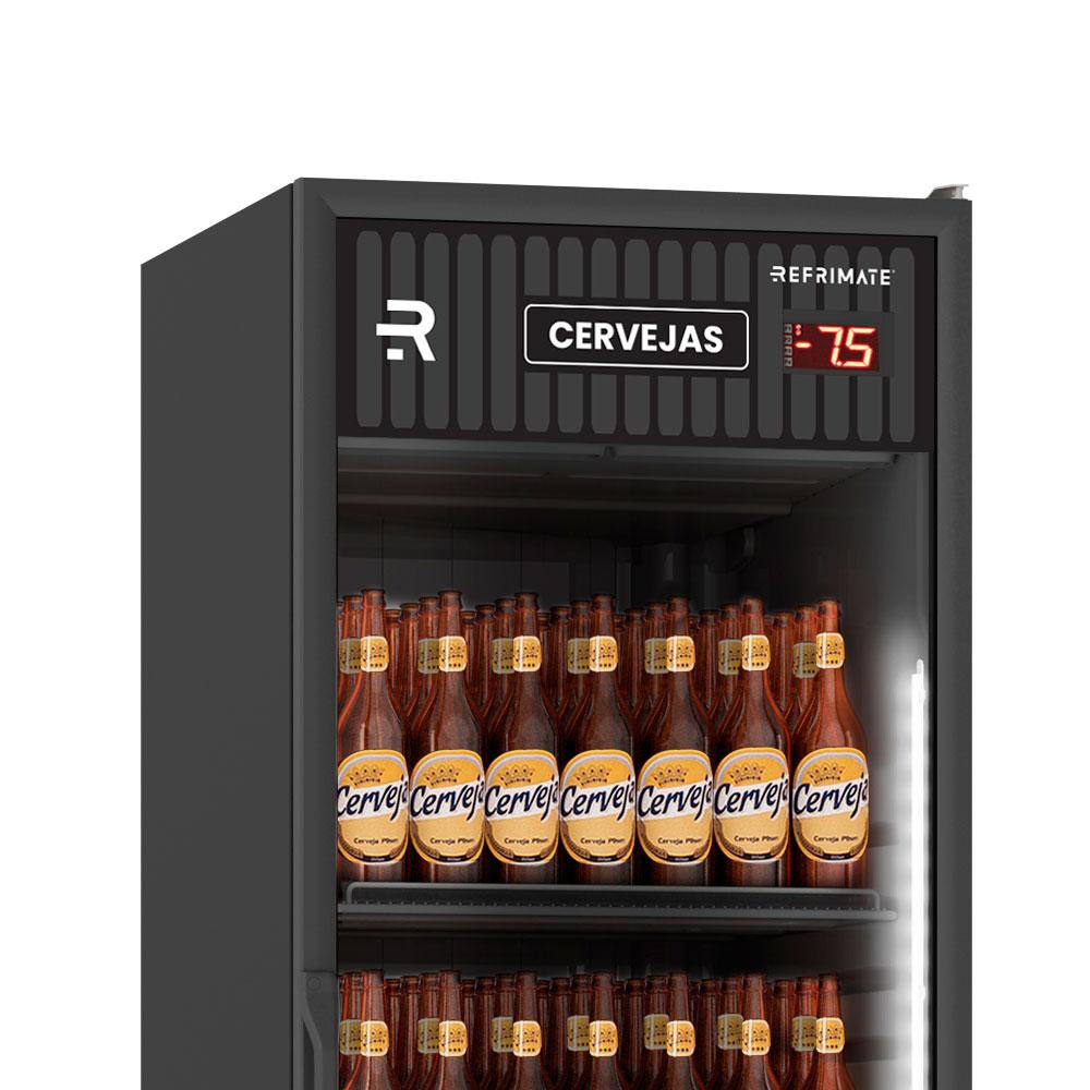 Expositor de cerveja com porta de vidro preto e capacidade de 570 litros.