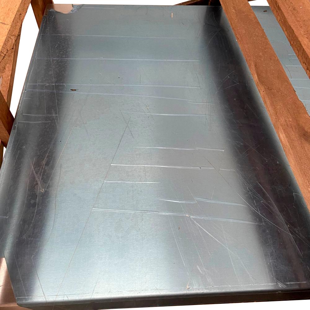 SEMINOVO - Bancada Total Inox Tampo Liso Prateleira Gradeada MITLPG 1400x700 - Refrimate