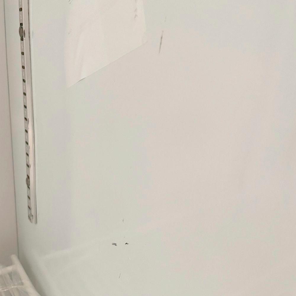 SEMINOVO - Cervejeira Expositor Vertical Porta de Vidro 513l Vn50ah Optima Adesivada  Bivolt (com Transformador) - Metalfrio