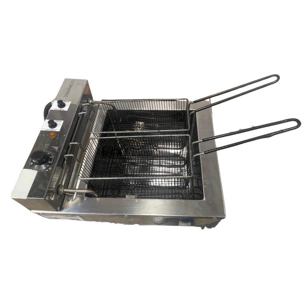 Seminovo - Fritador Elétrico Água e Óleo 23l Mesa SFAO4 - Venancio 220v 16642