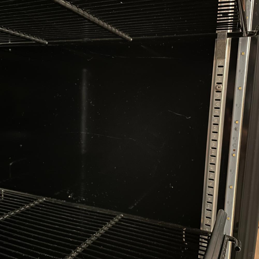 SEMINOVO - Freezer Conservador Vertical Dupla Ação Porta de Vidro 512 Litros Vf55AH All Black 127v - Metalfrio