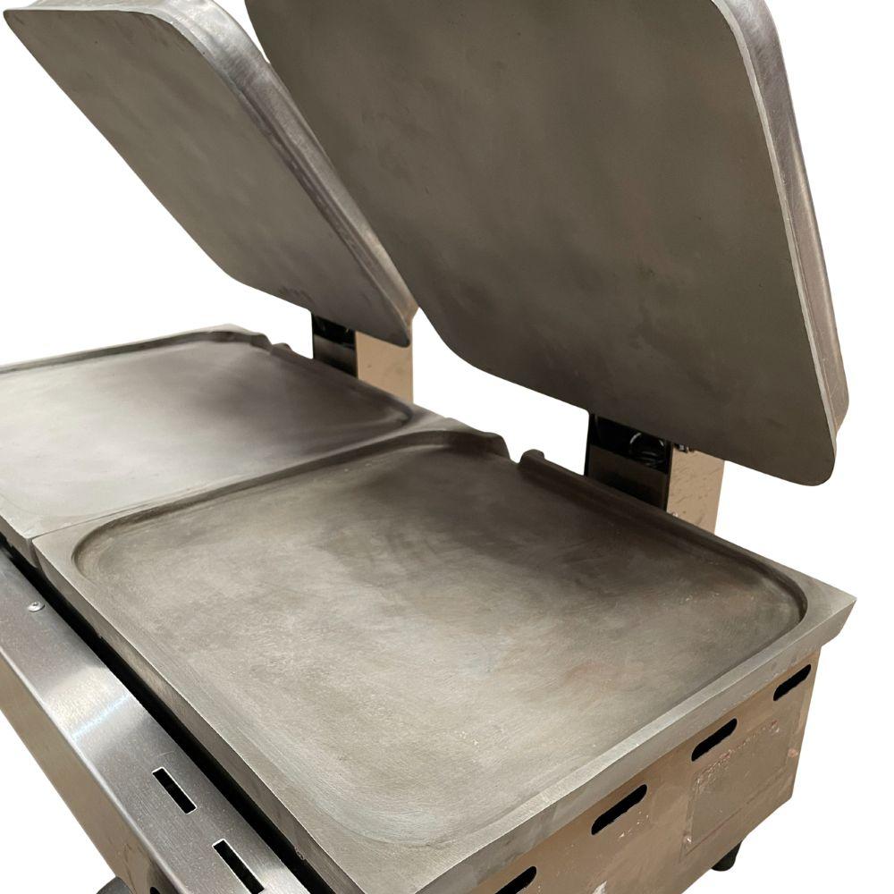 SEMINOVO - Sanduicheira Lanche Conjugada Gás 2 Prensa Chapa Lisa Alumínio SCG70A2P - Venâncio