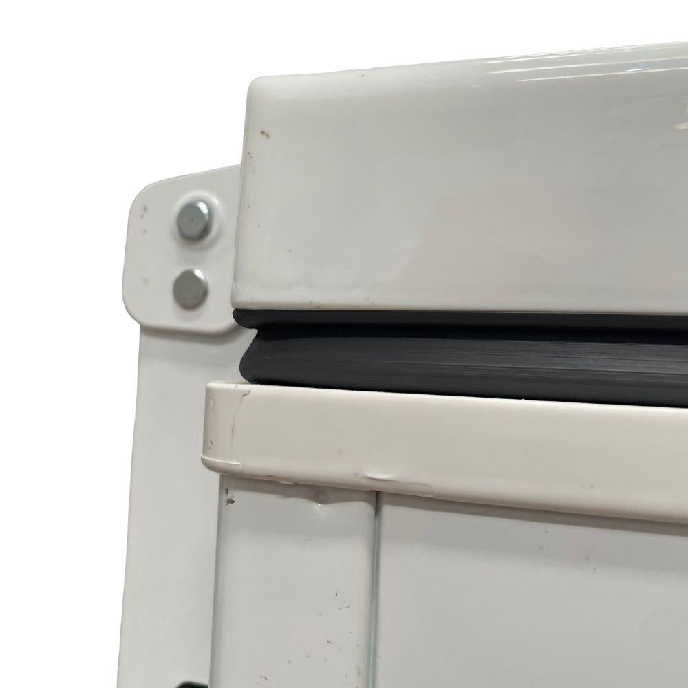 SEMINOVO - Freezer Refrigerador /Congelador Horizontal Dupla Ação 293l Da302  Bivolt (com Transformador) - Metalfrio