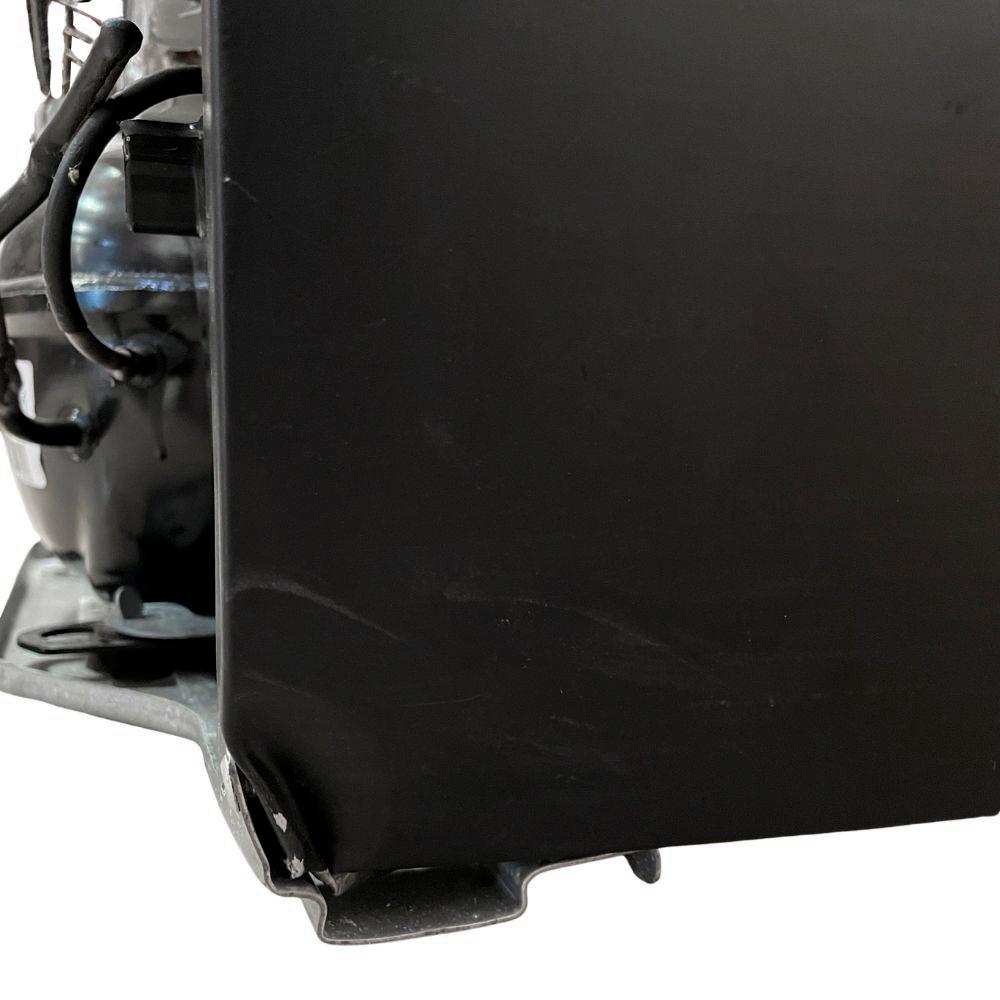 SEMINOVO - Adega Piubella 200 Para 50 Garrafas Preto Porta Invertida 127V - Venax