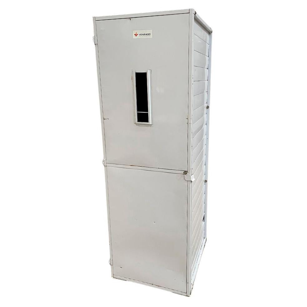 SEMINOVO - Kit Armário Crescimento Para 20 Esteiras AC20 + 26 Esteiras/formas - Venâncio