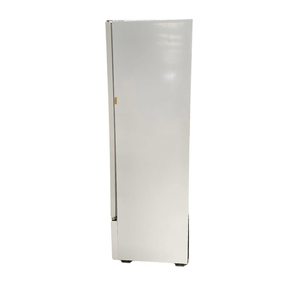SEMINOVO - Visa Cooler Refrigerador Expositor de Bebidas Vertical 2 a 8ºc 370l VB40AL 127V Branco - Metalfrio