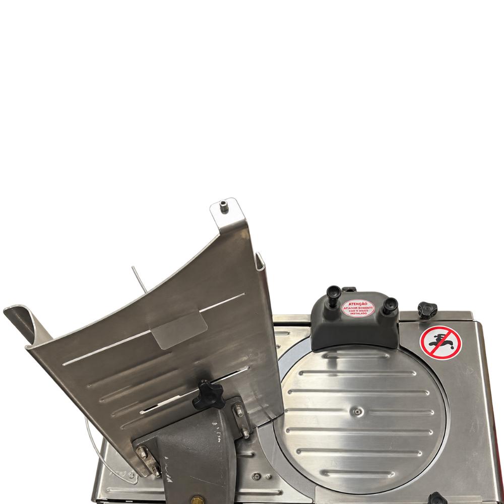 Seminovo - Cortador de Frios Automático Lâmina 300 mm em Aço Inoxidável BM18 NR PF 127/220V BERMAR