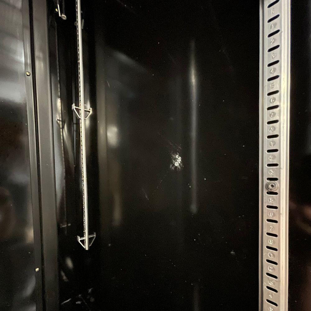 Semi - Cervejeira Expositor Vertical Porta Vidro 513L Vn50ah Optima All Black 220v - Metalfrio