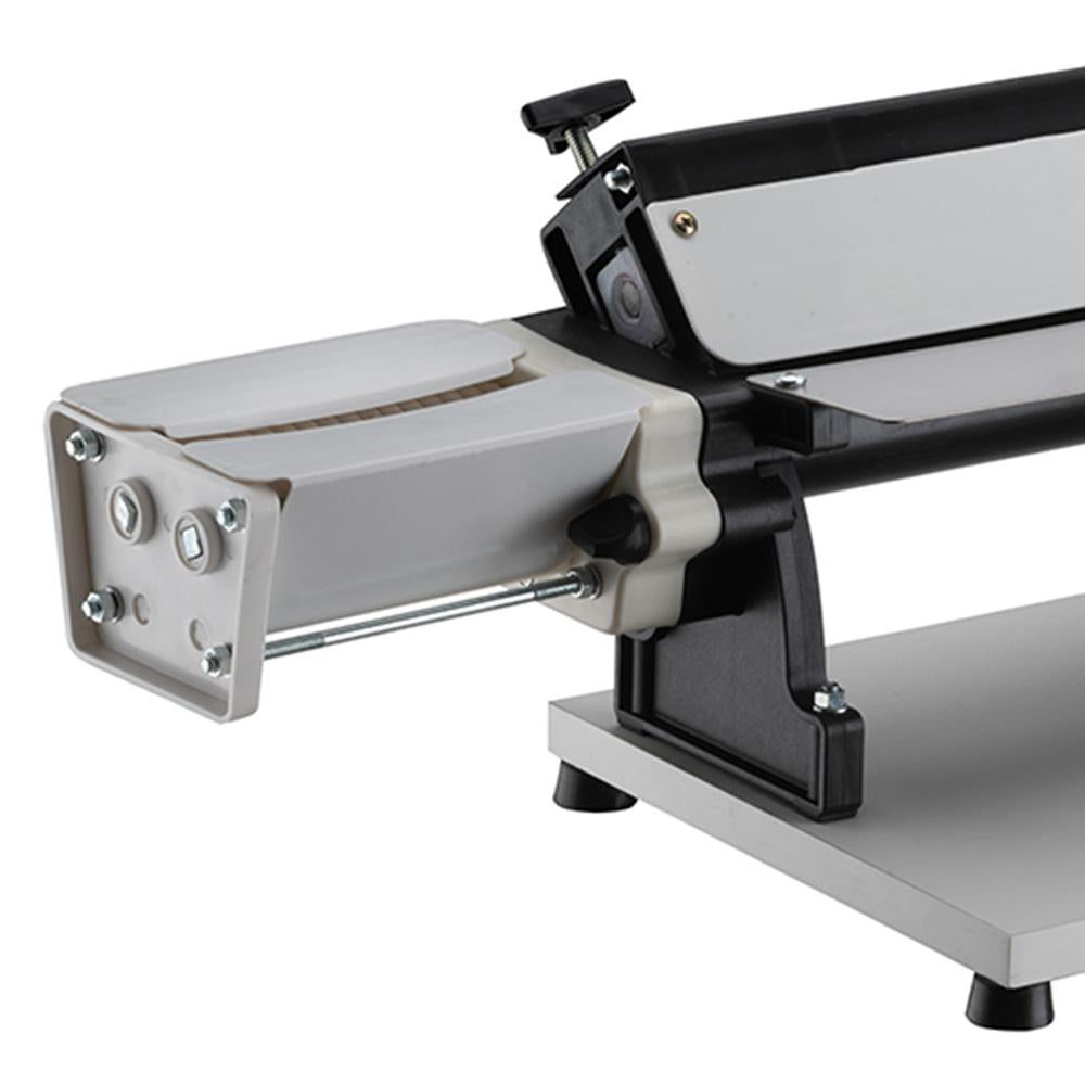 Cilindro Laminador Elétrico Profissional 28cm Preto Com Cortador Talharim 1/4 CV Bivolt - Malta 3107003