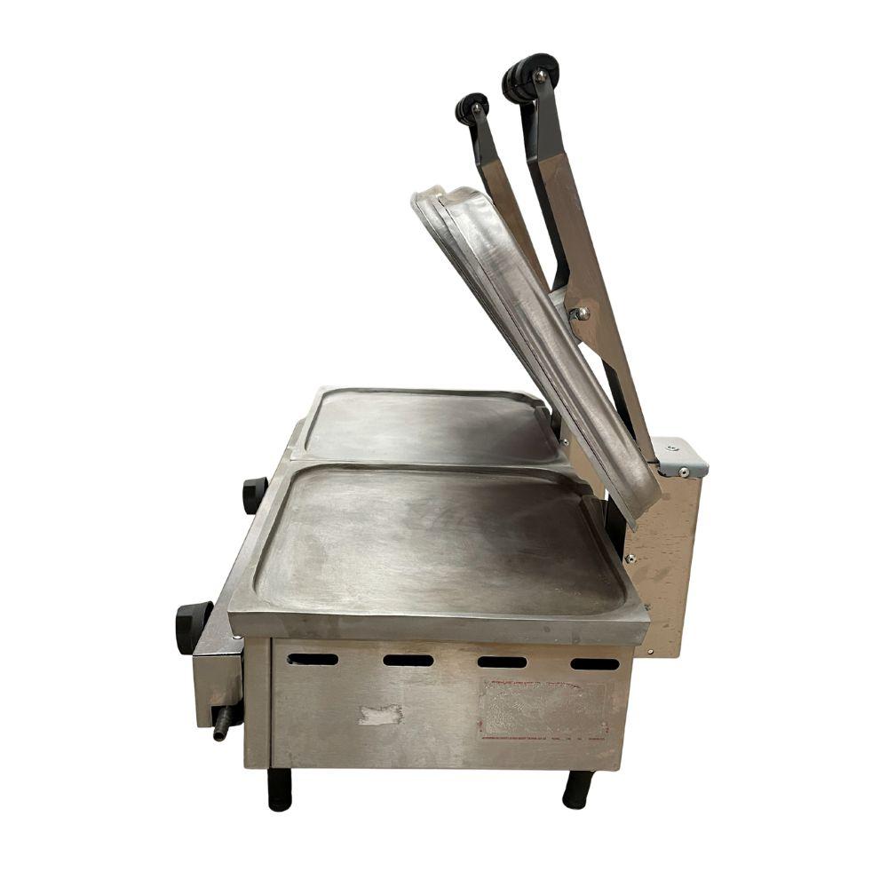 SEMINOVO - Sanduicheira Lanche Conjugada Gás 2 Prensa Chapa Lisa Alumínio SCG70A2P - Venâncio