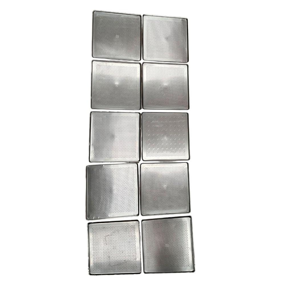 SEMINOVO - Kit 10 Assadeiras Estampada Perfurada Alumínio 35cm x 35cm Prp-004 - Cimapi