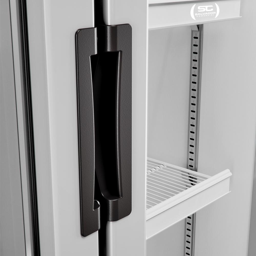 Refrigerador Expositor Vertical Bebidas Duas Portas Vidro 691/752L VB70AL Branca 220V - Metalfrio