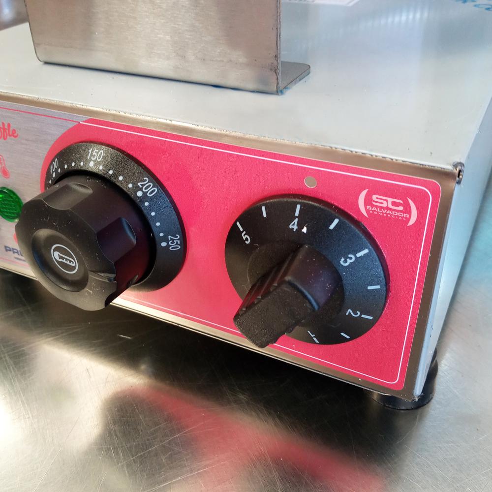 Máquina De Crepe Elétrica Chapa Prensa Molde de Bubble Waffle Profissional PRKB-10 - Progás