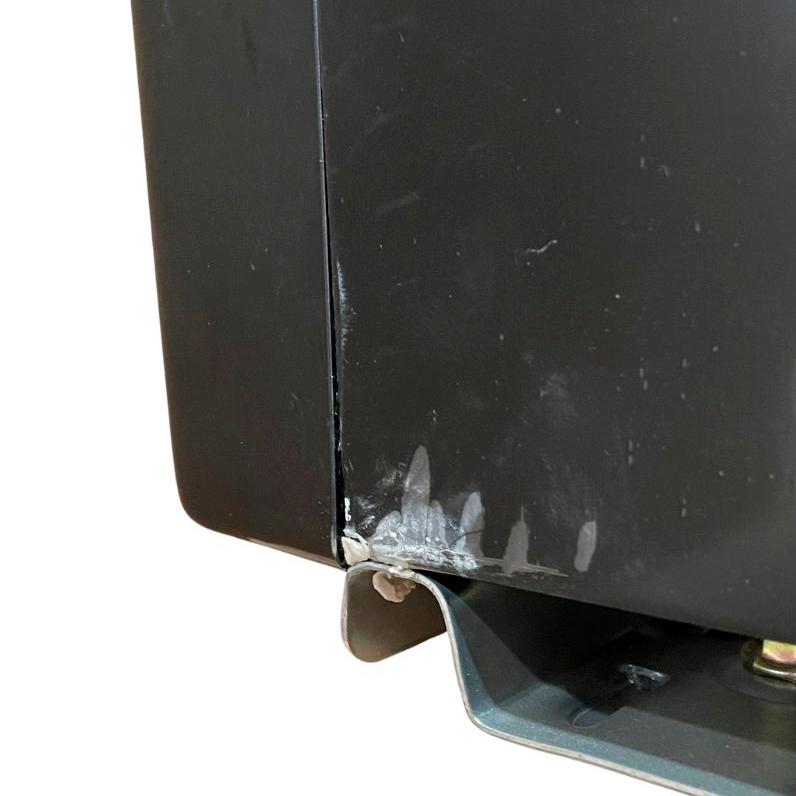 SEMINOVO - Visa Cooler Refrigerador Expositor de Bebidas Vertical 2 a 8ºc 370l Vb40al 220v All Black - Metalfrio