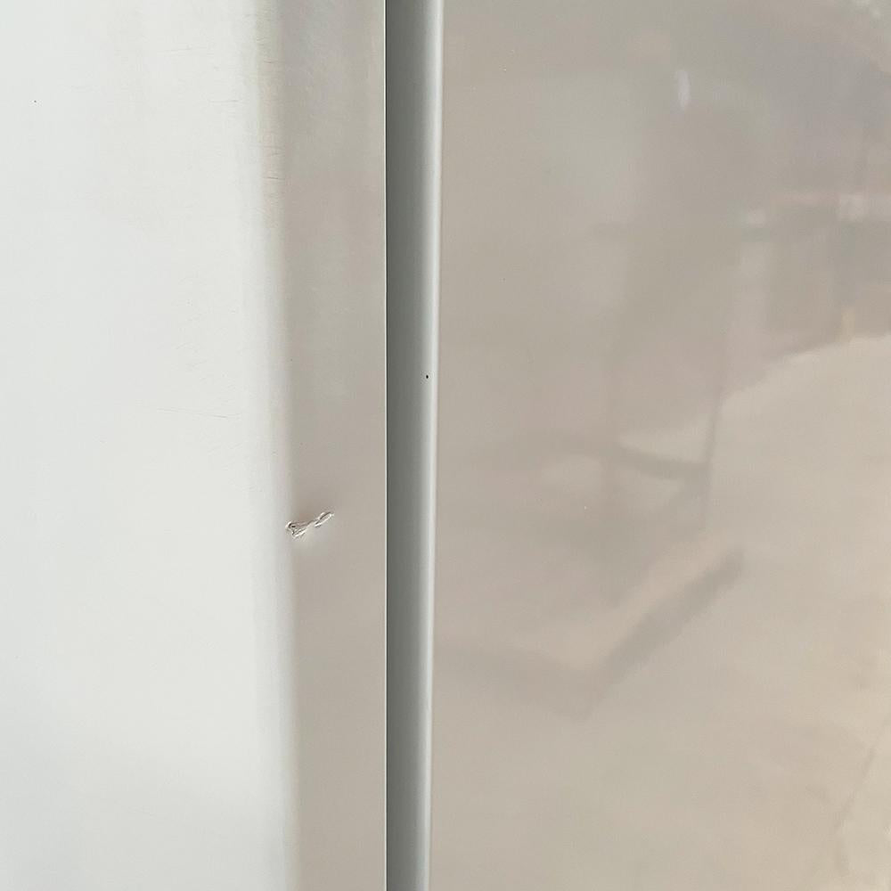 SEMINOVO - Freezer Conservador Vertical Tripla Ação Porta Com Visor 512 Litros VF55FT 127V - Metalfrio