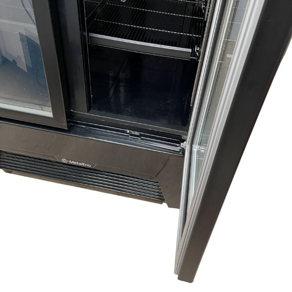 SEMINOVO - Refrigerador Expositor Vertical Bebidas Duas Portas Vidro 691L VB70AH All Black 220V - Metalfrio