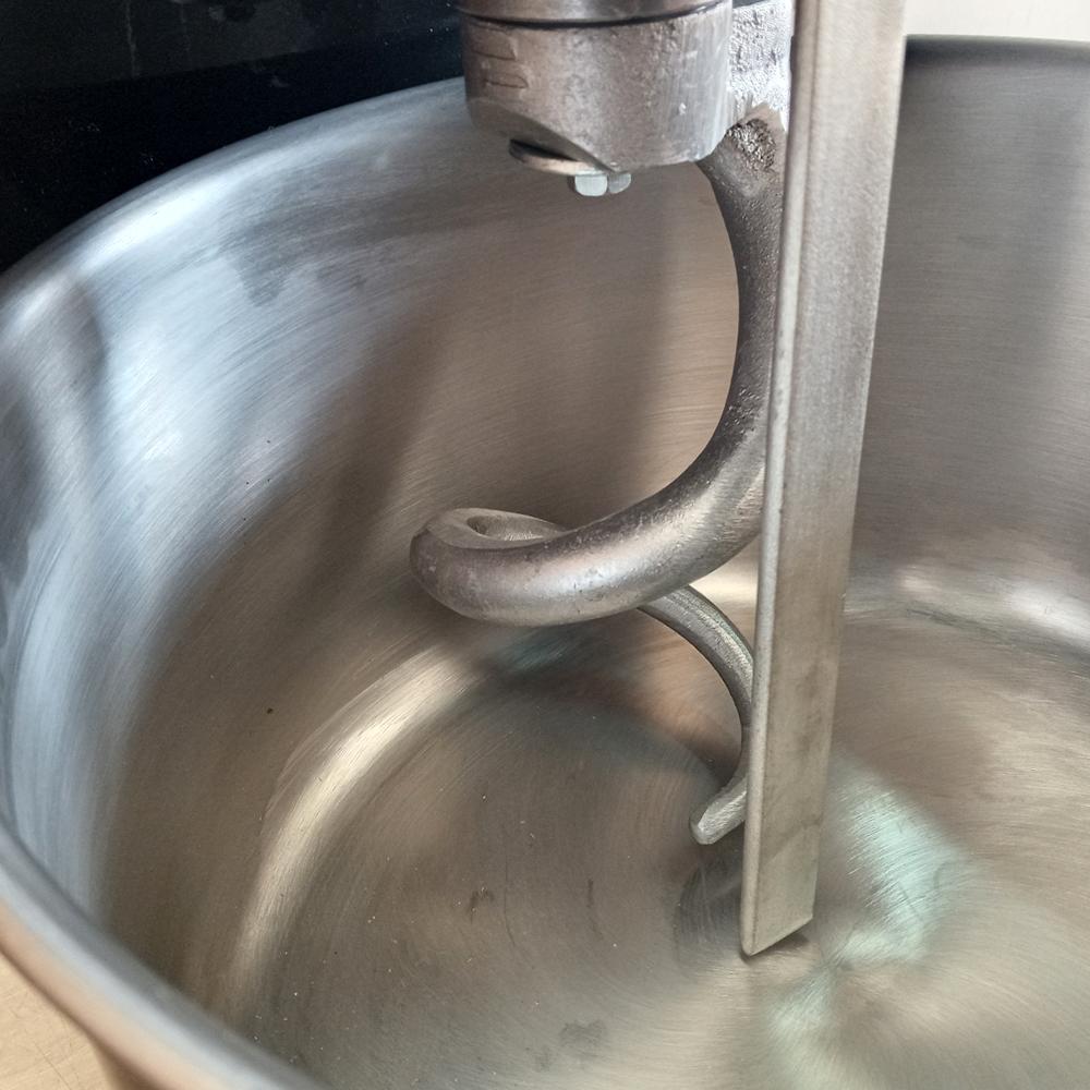 Amassadeira Espiral Padaria 5 kg massa pronta 10 Vel Compacta Aes-05 Vermelha Bivolt - Braesi