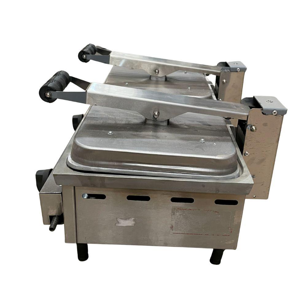 SEMINOVO - Sanduicheira Lanche Conjugada Gás 2 Prensa Chapa Lisa Alumínio SCG70A2P - Venâncio