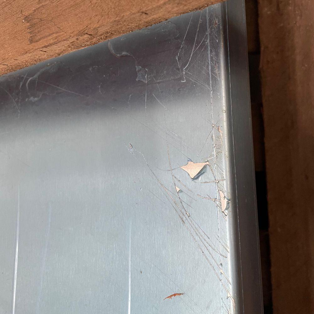 SEMINOVO - Bancada Total Inox Tampo Liso Prateleira Gradeada MITLPG 1400x700 - Refrimate