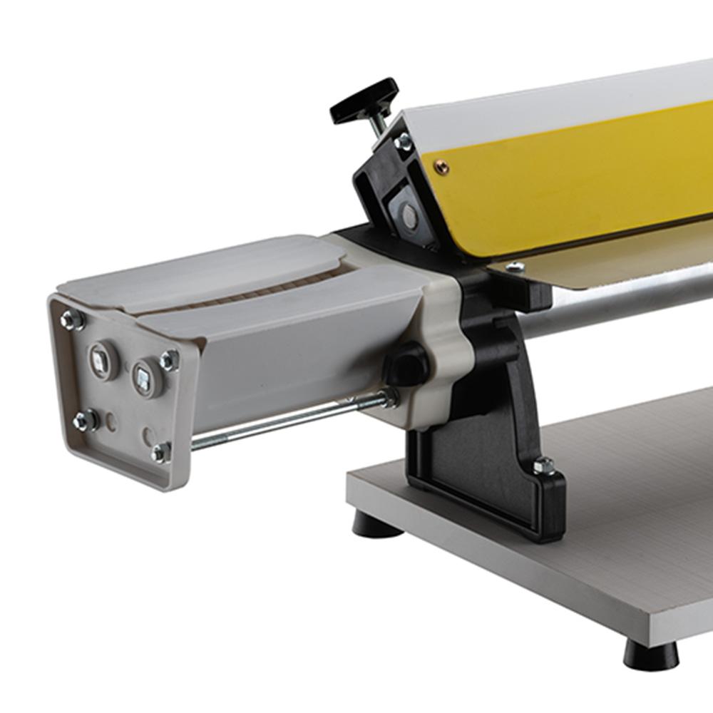 Cilindro Laminador Elétrico Profissional 40cm Branco Com Cortador Talharim 1/3 CV Bivolt - Malta 3107017