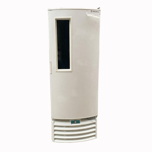 SEMINOVO - Freezer Conservador Vertical Tripla Ação Porta Com Visor 512 Litros VF55FT 127V - Metalfrio