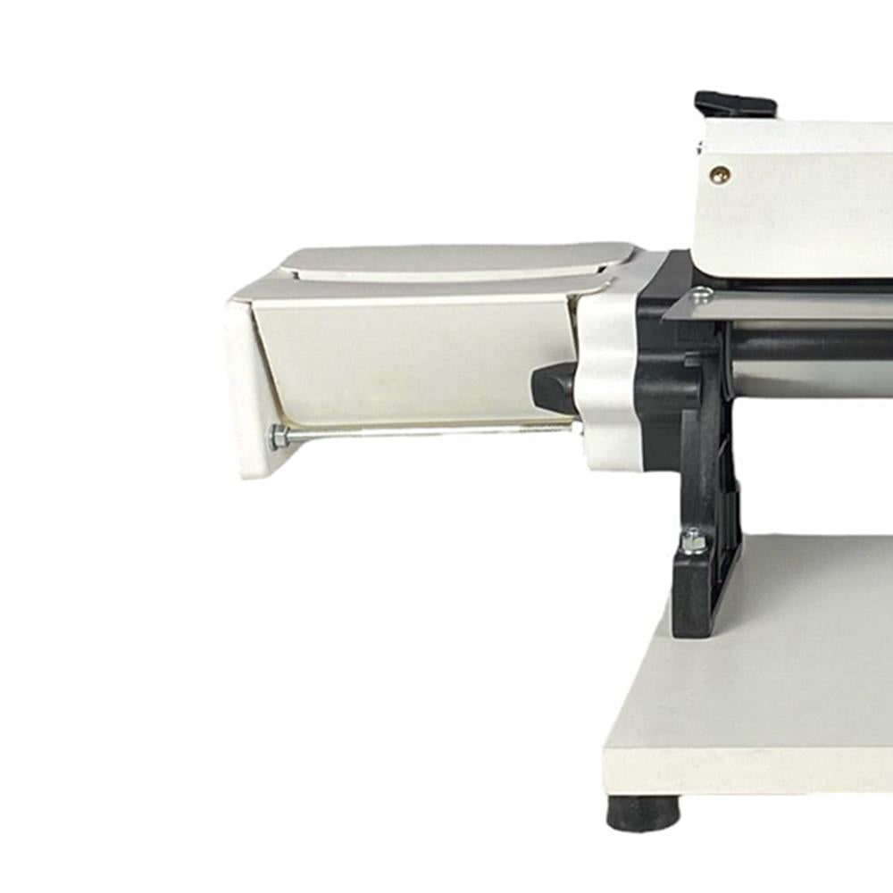 Cilindro Laminador Elétrico Profissional 28cm Branco Com Cortador Talharim 1/4 CV Bivolt - Malta 3107000