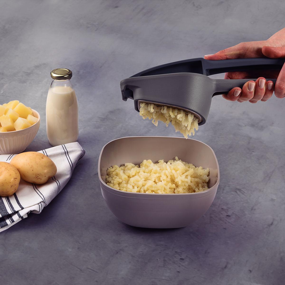 Amassador de Batatas Verano Com Estrutura de Nylon Com Lâmina de Aço Inox Ônix - Tramontina 25581130