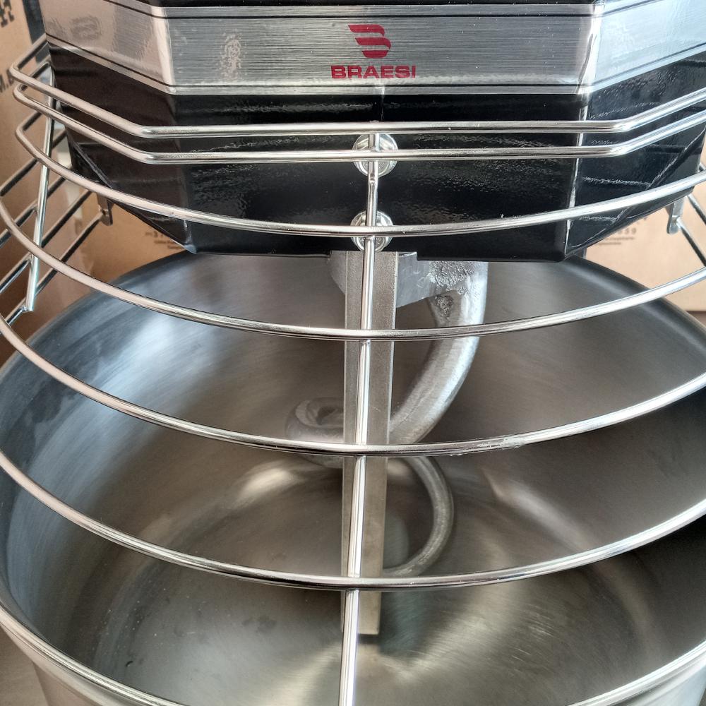 Amassadeira Espiral Padaria 5 kg massa pronta 10 Vel Compacta Aes-05 Preta Bivolt - Braesi