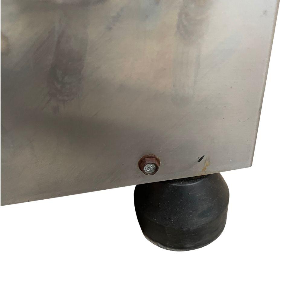SEMINOVO - Picador Moedor de Carne Profissional Para Açougues Boca 22 Aço Carbono 1cv Pcl22l 220V - Metvisa