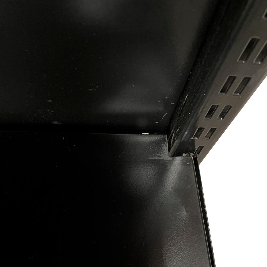 SEMINOVO - Gôndola New Plus 1,70m Parede Inicial 40x30 Preto - SA Gôndolas