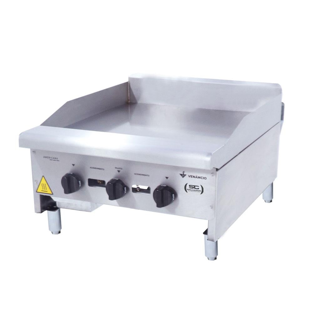 Chapa Americana Profissional 60cm a Gás 18mm Lisa Inox Com Pé CGP60 e Conjunto de Espátulas - Venâncio