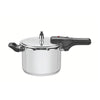 Panela de Pressão 6,0L Aço Inox Fundo Triplo Brava - Tramontina 62416220 em um fogão de indução.
