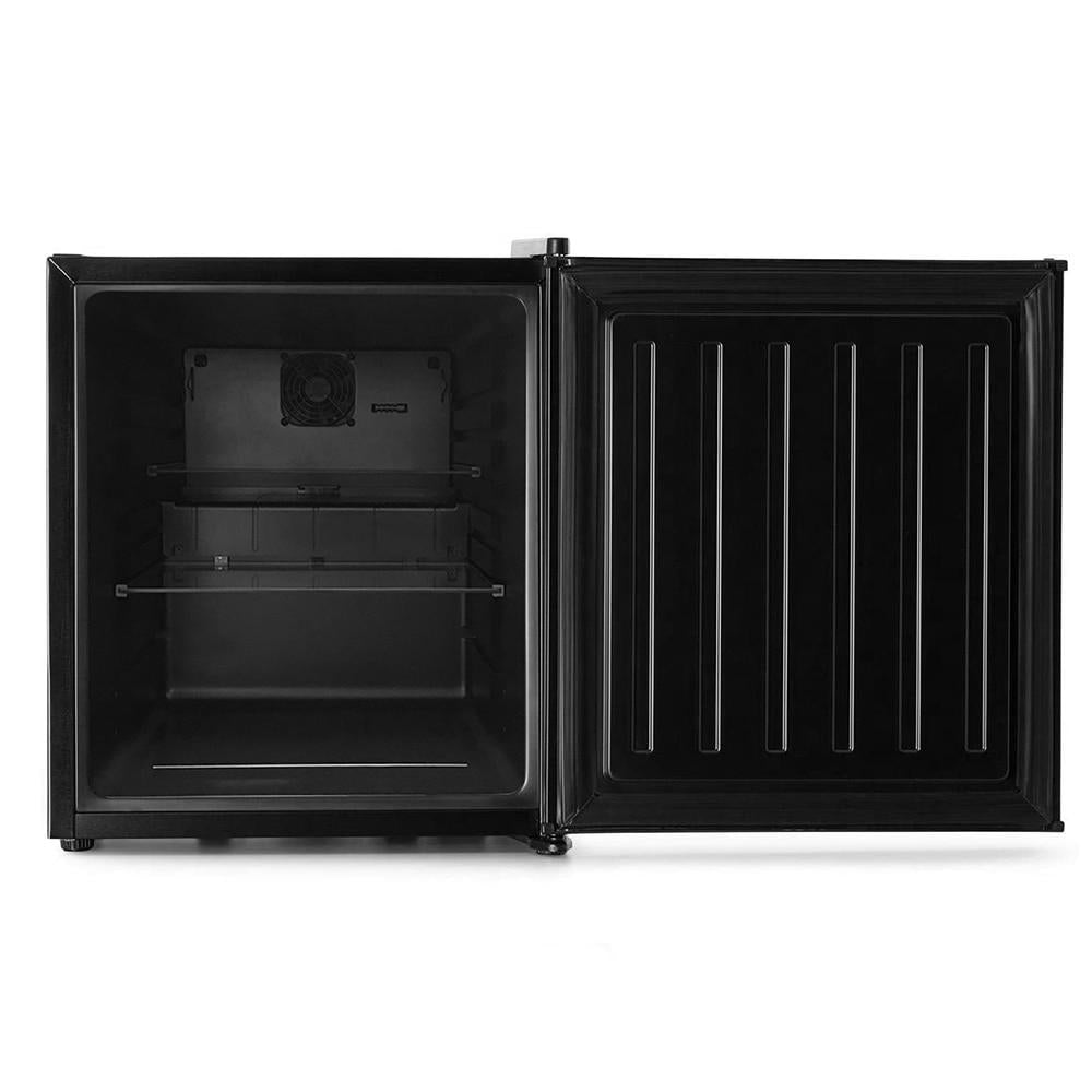 Cervejeira doméstica EOS 220V all black com tecnologia Frost Free e LED interno.