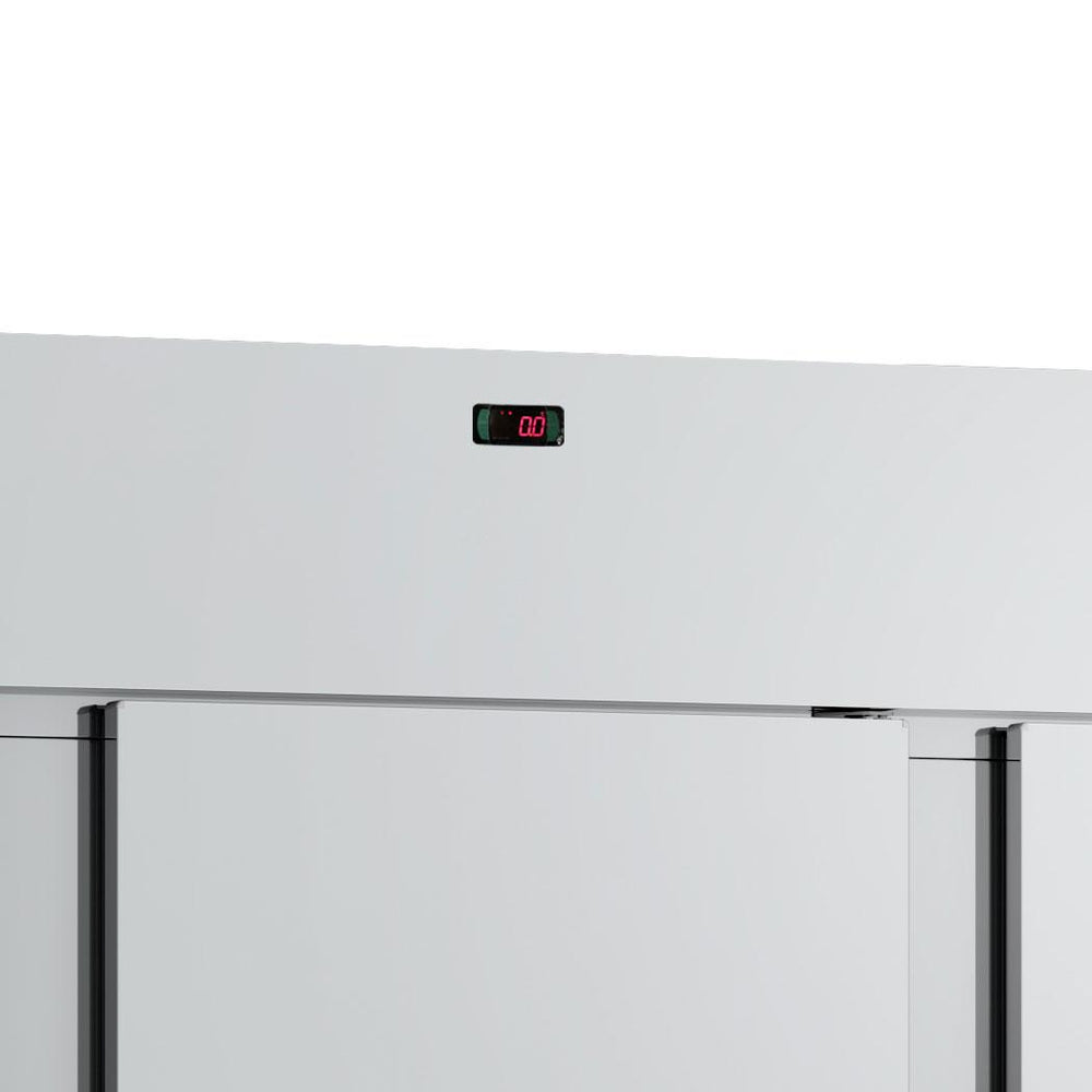 Refrigerador industrial inox para carne, com capacidade de 2900 litros e temperatura controlada.