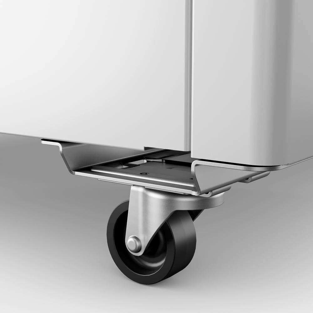 Visão lateral do Freezer Horizontal Metalfrio, com o dreno frontal visível, simplificando o processo de degelo.